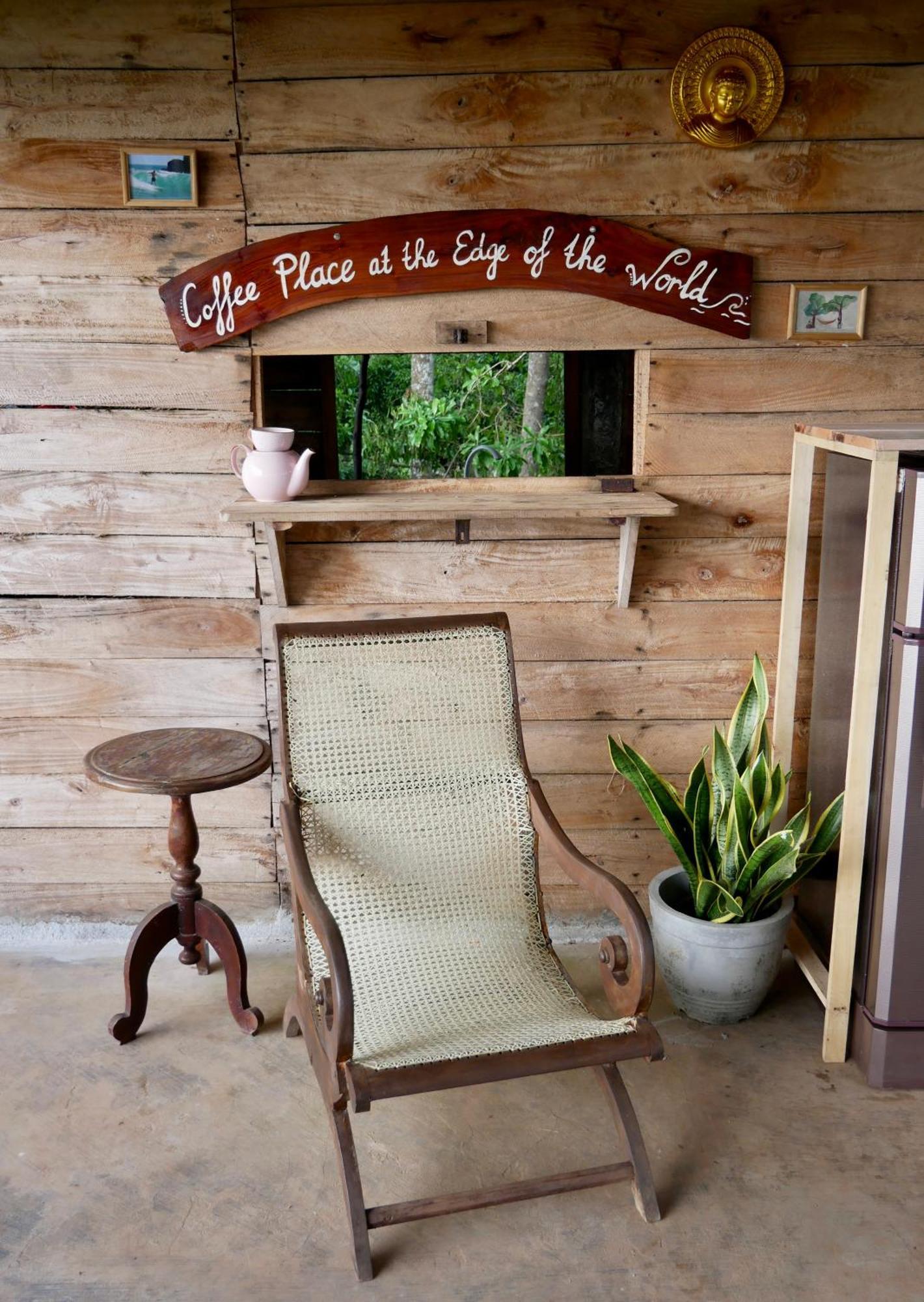 Sky Mountain Cafe With Seaview Bed and Breakfast Weligama Buitenkant foto