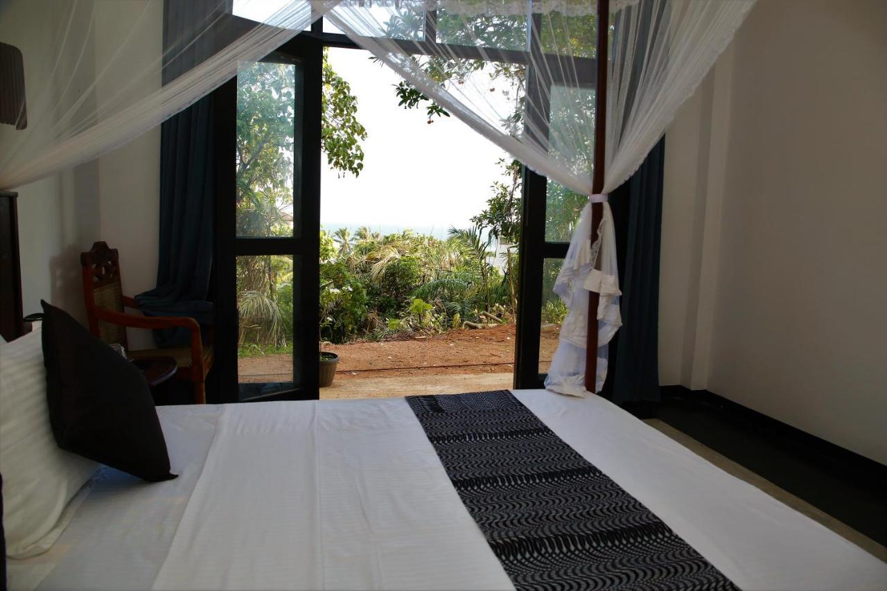 Sky Mountain Cafe With Seaview Bed and Breakfast Weligama Buitenkant foto